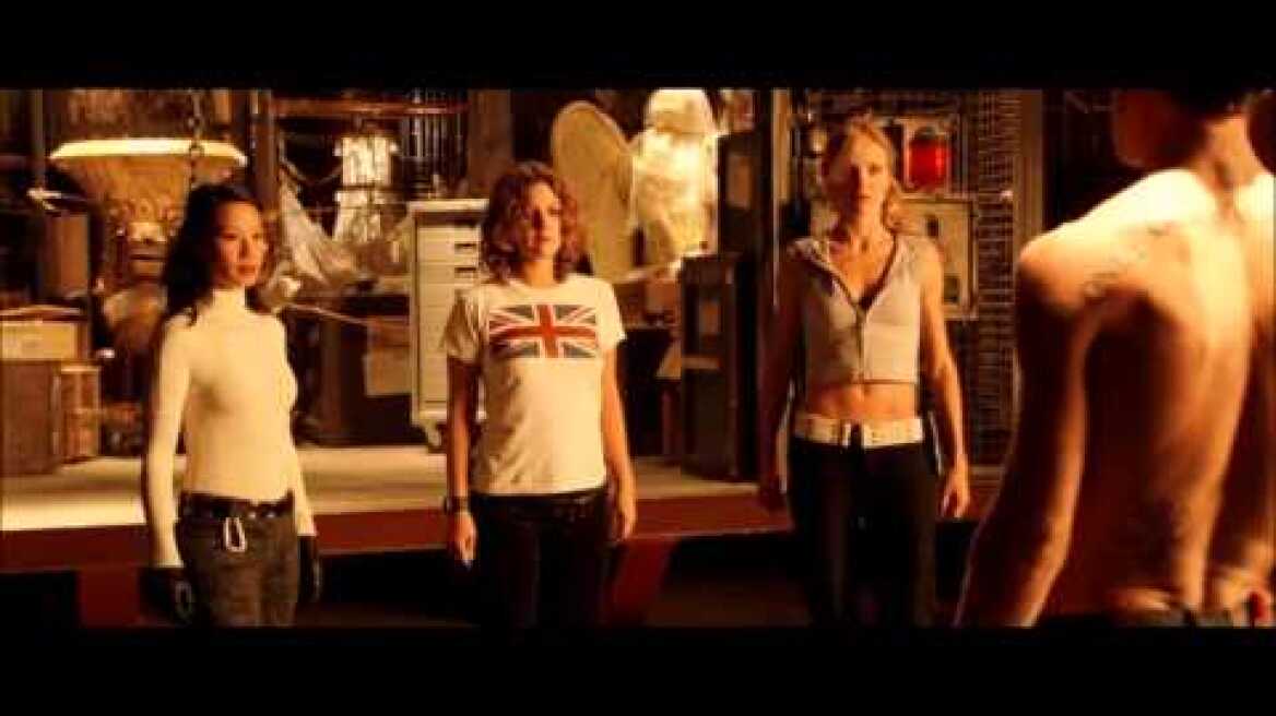 Charlie's Angels Full Throttle - Fight Scene on Boat