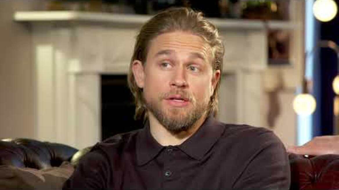 Συνέντευξης Χιου Γκραντ και Τσάρλι Χάναμ