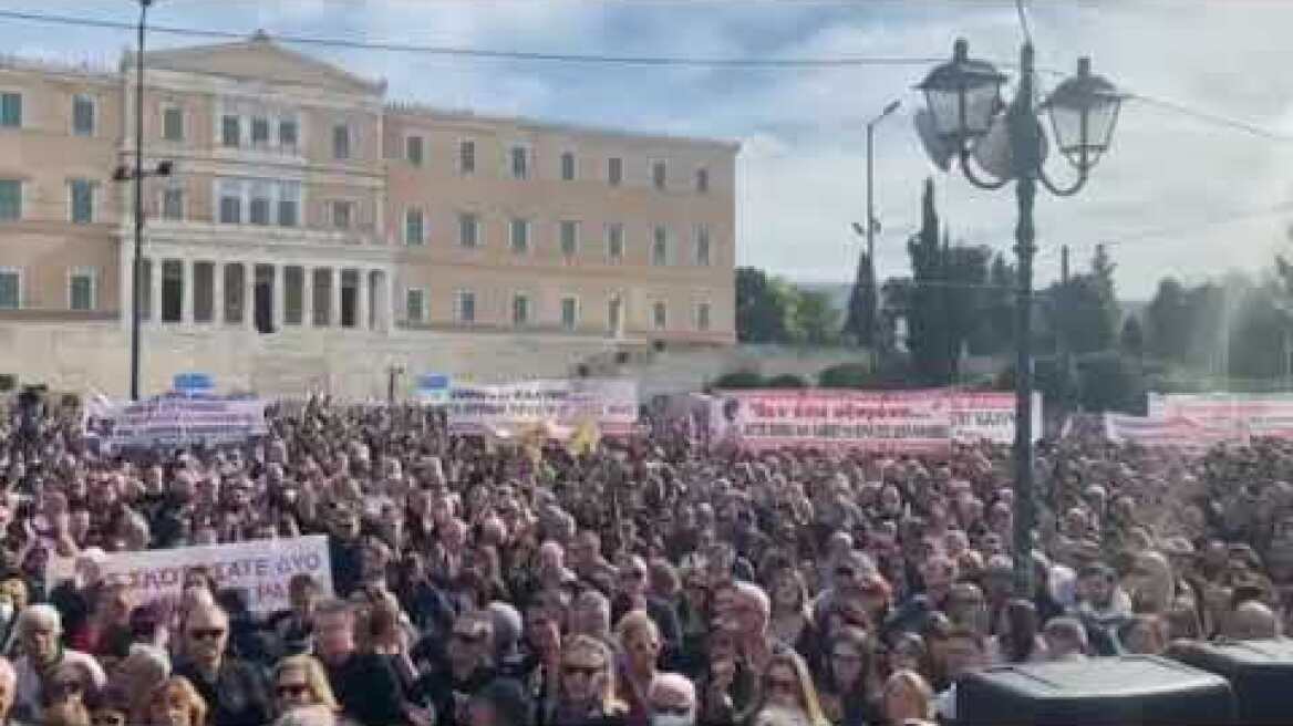 Συγκέντρωση για τα Τέμπη στο Σύνταγμα (4)