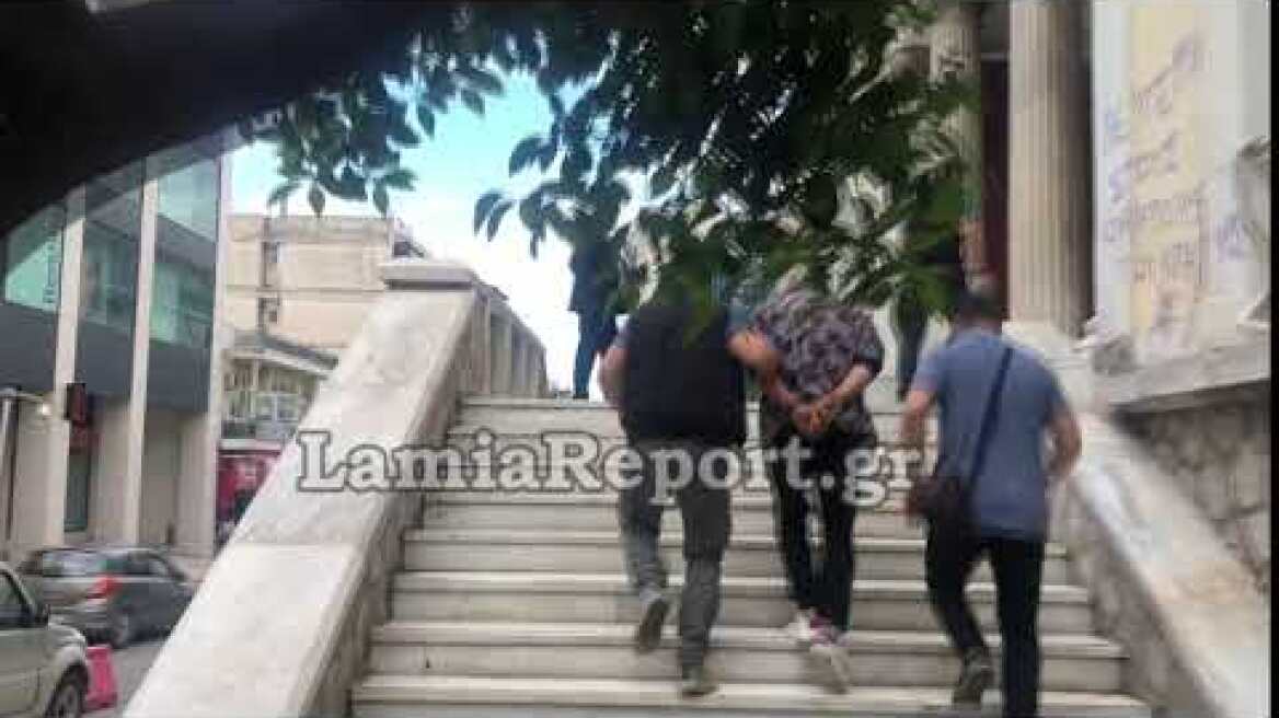 LamiaReport.gr: Ο Ρουμάνος που φέρεται να ασέλγησε στην ανήλικη στα δικαστήρια