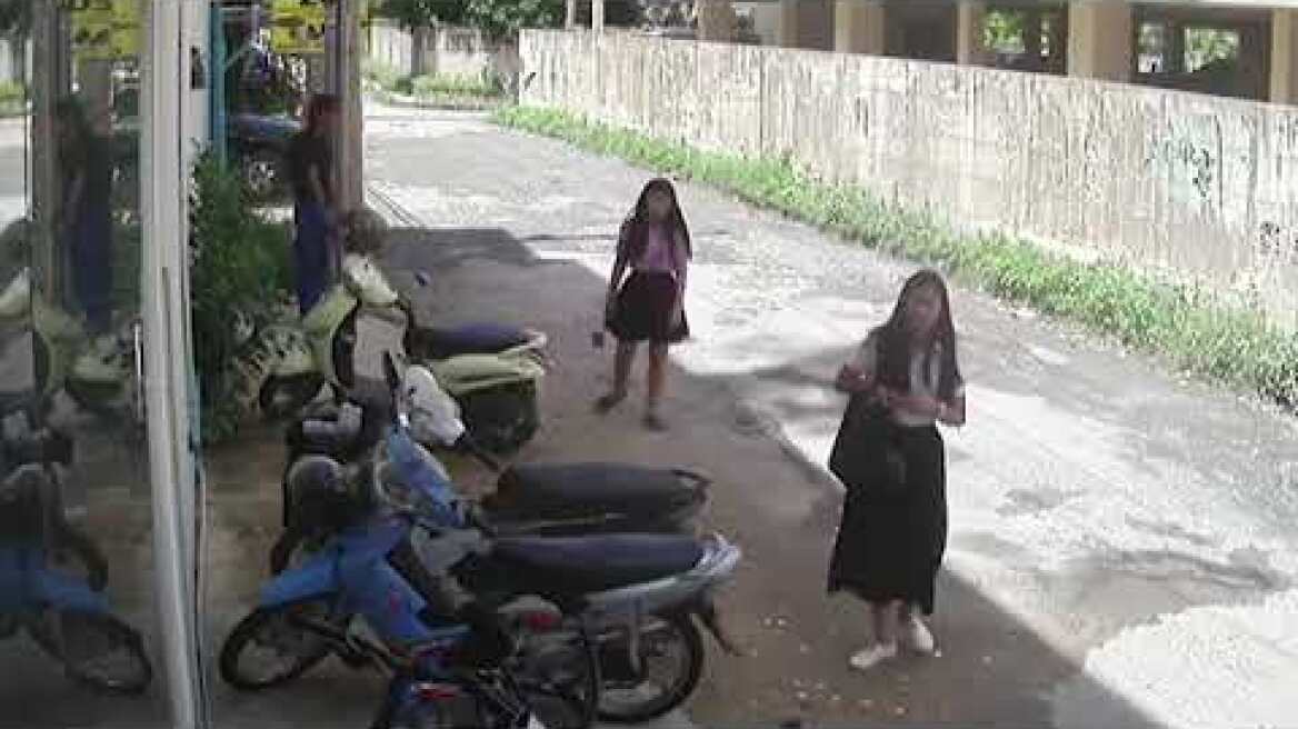 Shocking moment jilted boyfriend shoots his former girlfriend dead