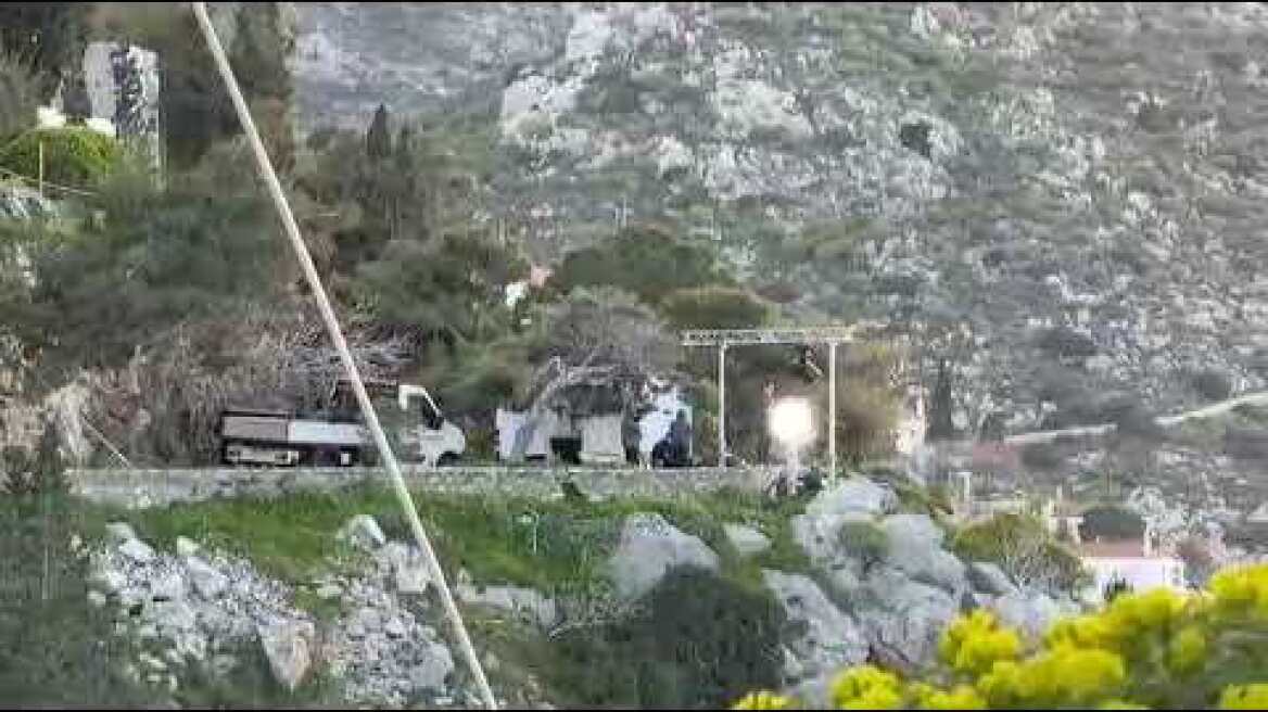 Σκηνικά στην Ύδρα για την ταινία με τον Μπραντ Πιτ (4)