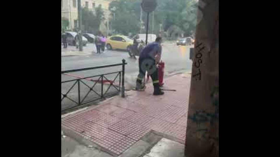 Φωτιά στην οδό Αγησιλάου (7)