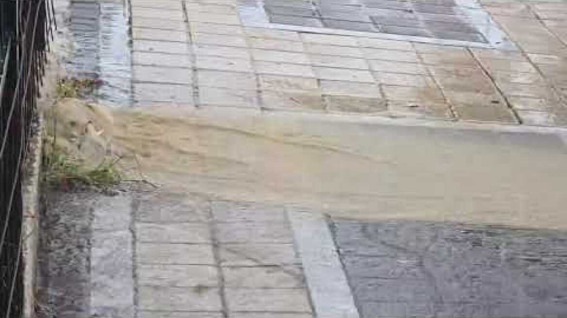 Η κακοκαιρία σάρωσε την Πάτρα με ισχυρές καταιγίδες και χαλάζι