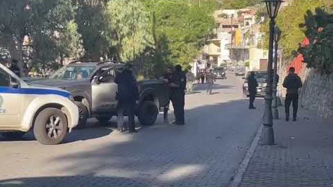 Η αστυνομία στο χωριό Βορίζια της Κρήτης (6)