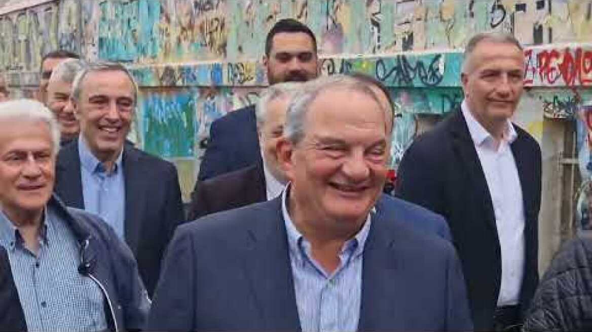 Εκλογές 2023: Στη Θεσσαλονίκη ψήφισε ο πρώην πρωθυπουργός Κώστας Καραμανλής