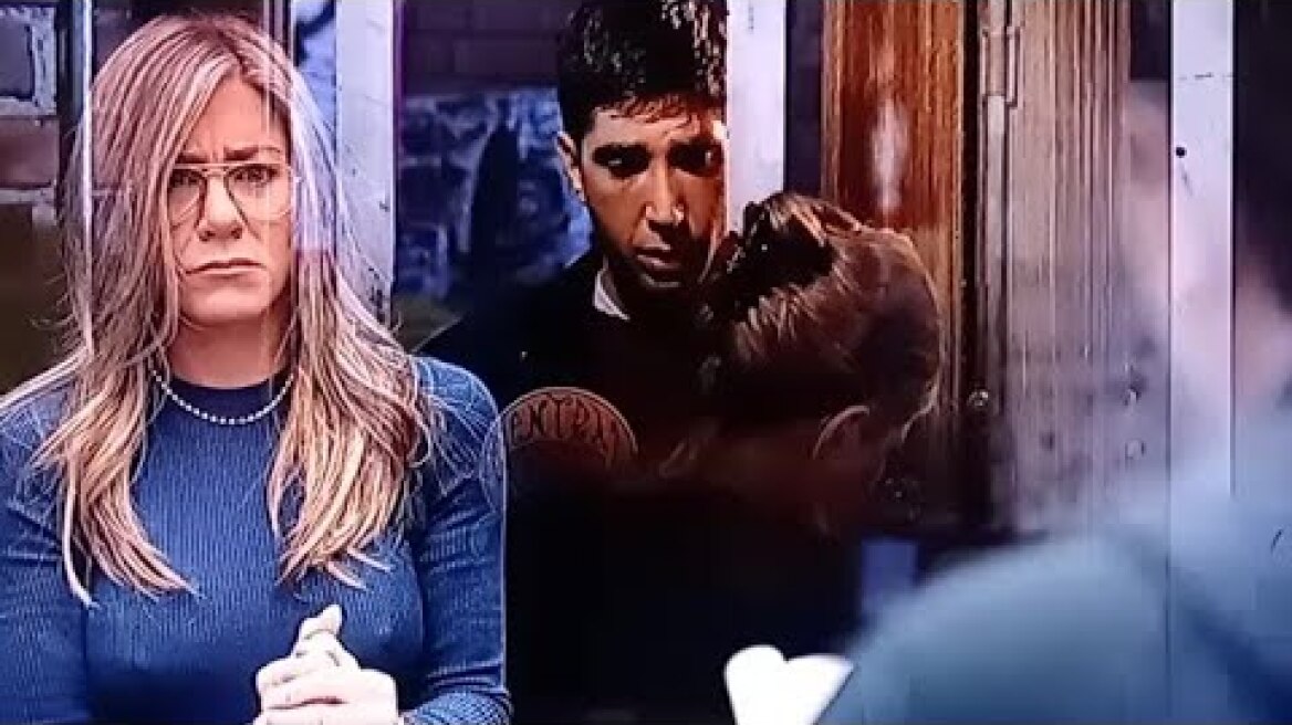 Friends: The Reunion - Ross & Rachel's first kiss
