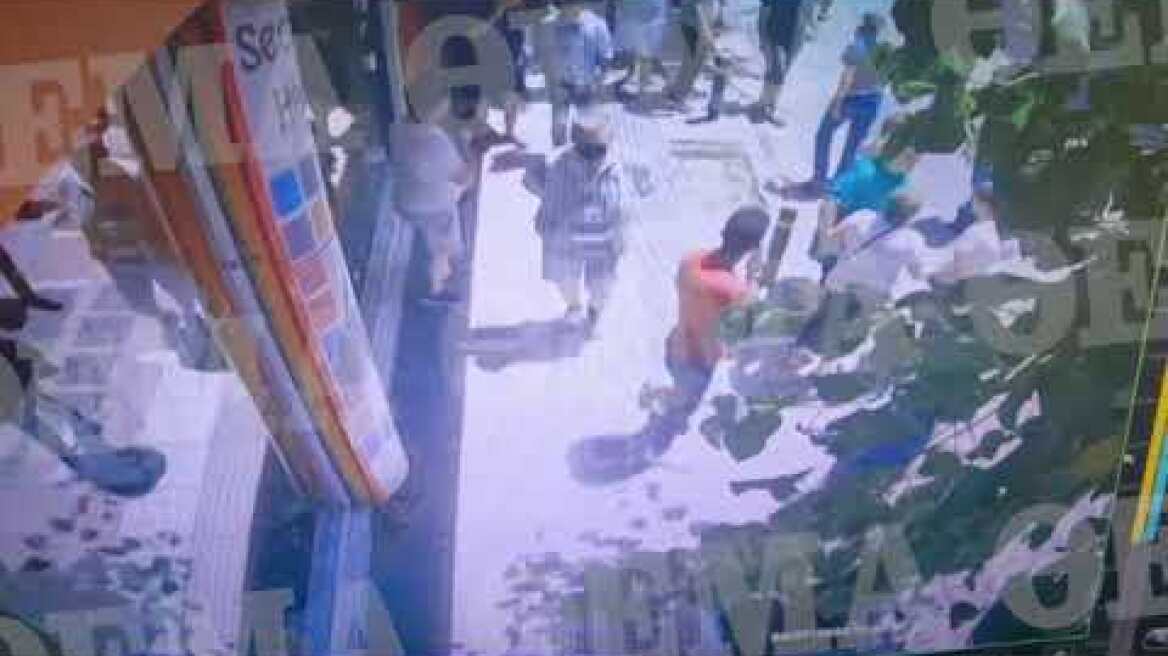 Μεγάλη έκρηξη σε κατάστημα στο κέντρο της Αθήνας 2