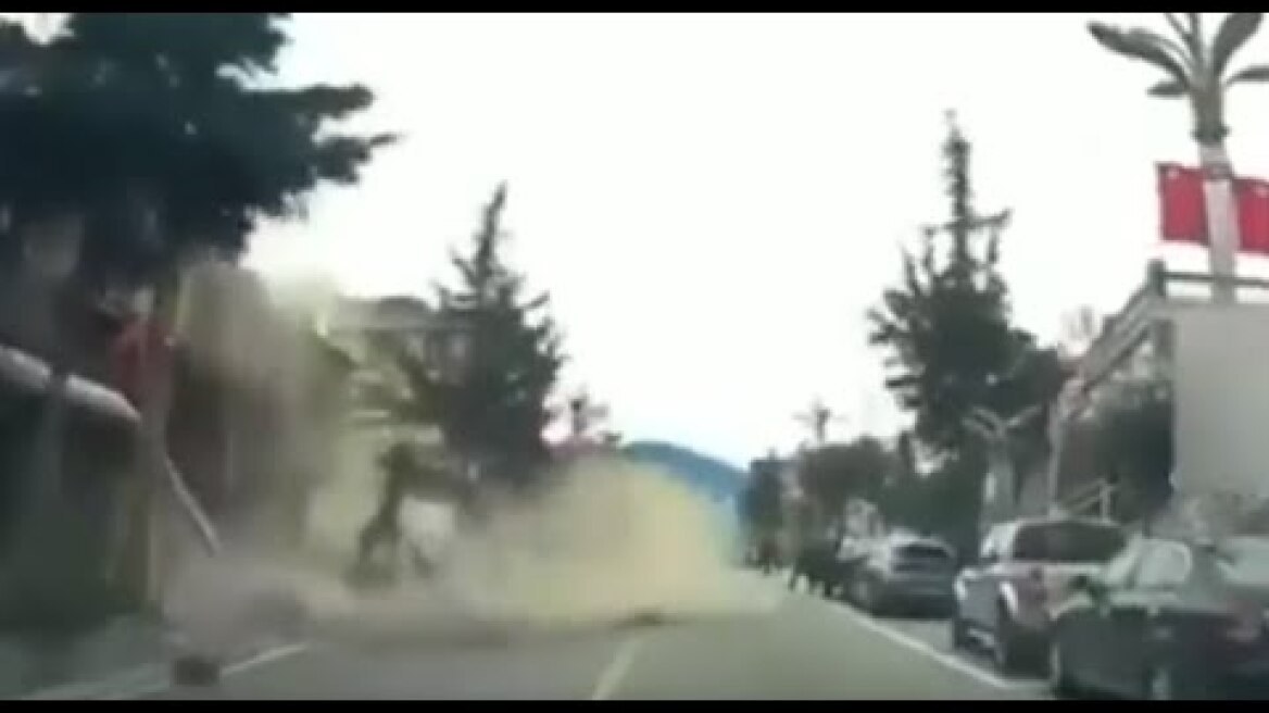 Strong 6.7M Earthquake Rocks China's Sichuan Province