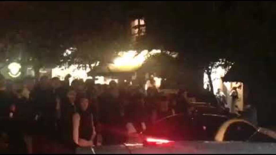 Βιντεο πλατεια Αγιου Γεωργιου κουβαδες νερο διαμαρτυριες