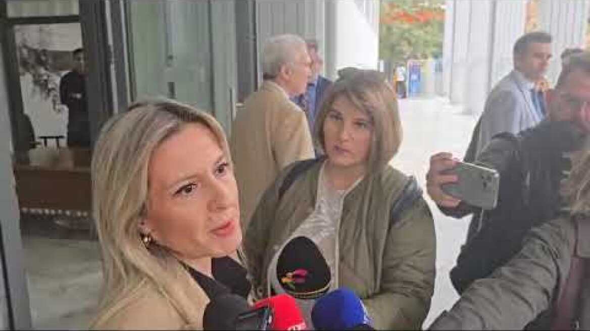 Οι δικηγόροι της φαρμακοποιού στη δίκη για τον Ιανό (2)