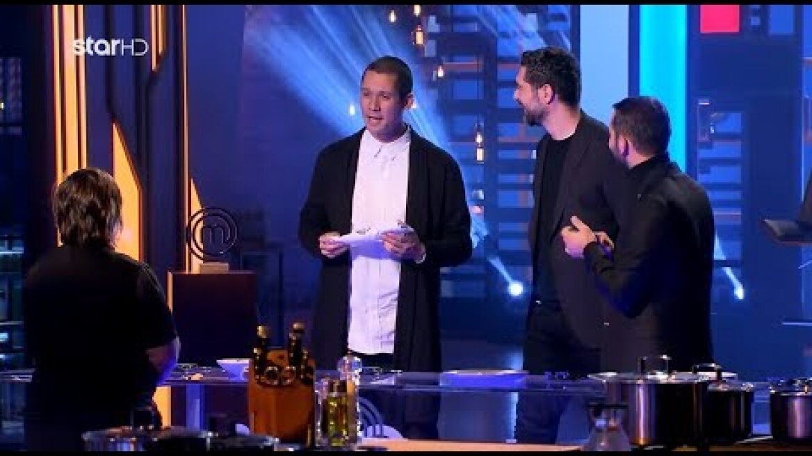 Ο Κοντιζάς απέσυρε τη ποδιά από παίκτρια...