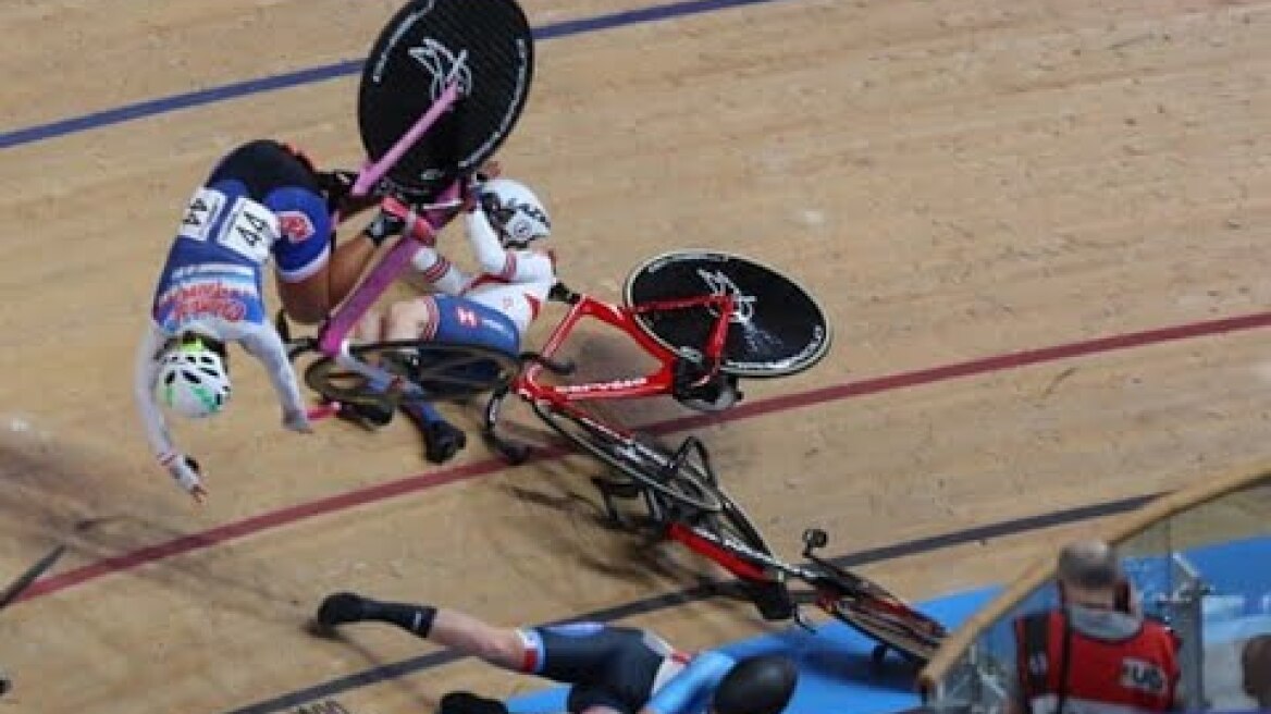 Laura Kenny involved in dramatic crash at track cycling world championships