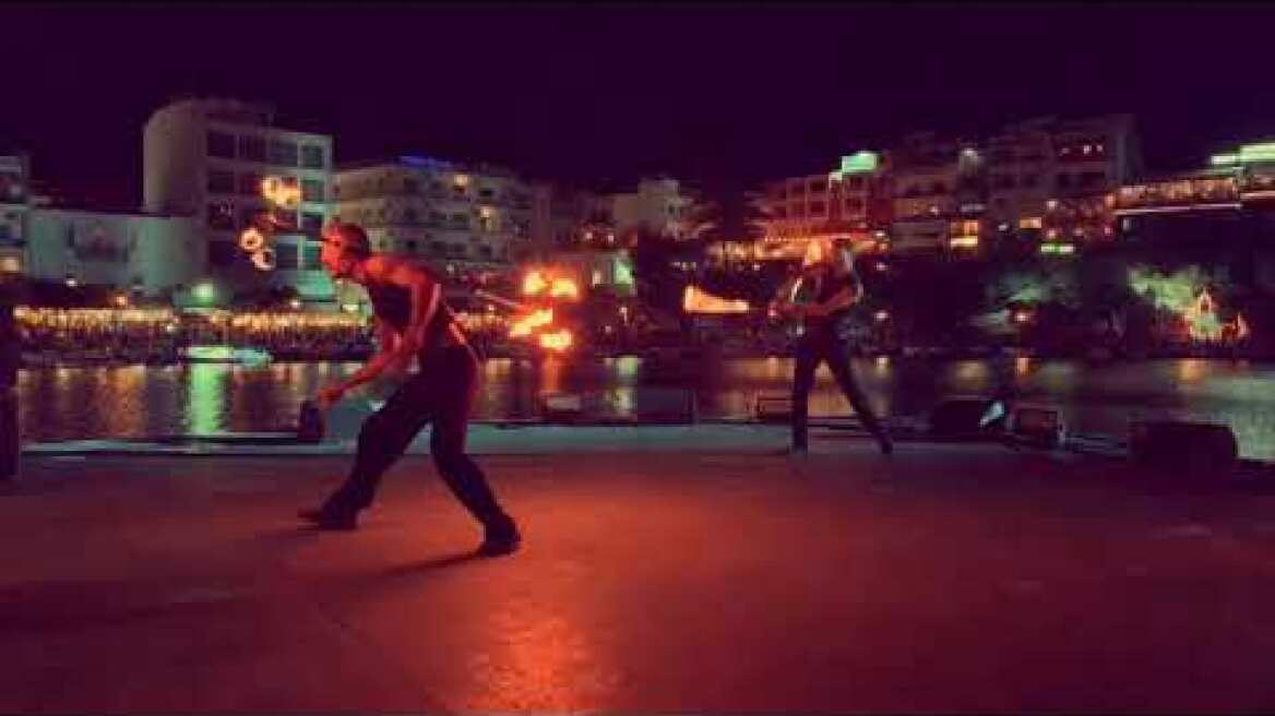 «Agios Nikolaos Cliff Diving 2019»: «Έκρηξη» αδρεναλίνης 20 μέτρα πάνω από τη θάλασσα (3)