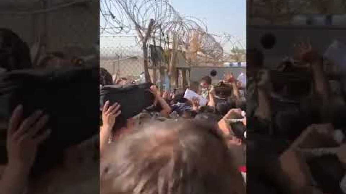 Drama At The Kabul Airport: Babies Are Passed To The Gate #Shorts