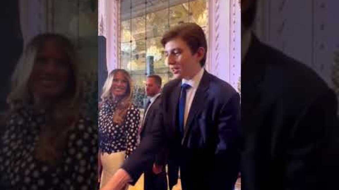 Barron and Melania ❤ Barron is so handsome, he looks like a businessman very chic 😌💅🏻