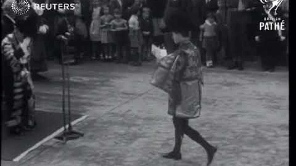 ROYAL: Royal proclamation of Queen Elizabeth' IIs coronation (1952)