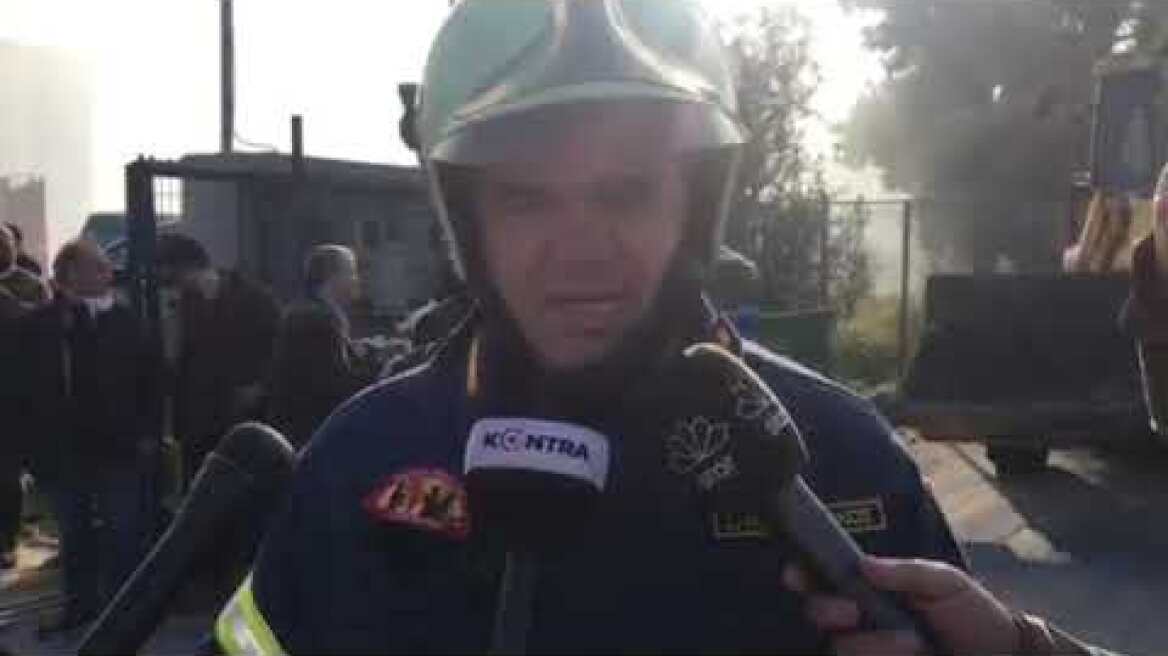 Υπό έλεγχο η φωτιά σε αποθήκη στα Γλυκά Νερά