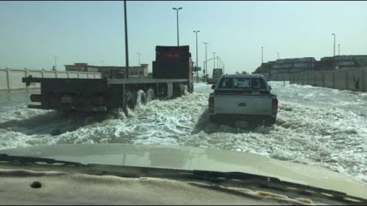 Saudi Arabia Floods: No one Never seen like this scary flood in desert of Saudi Arabia