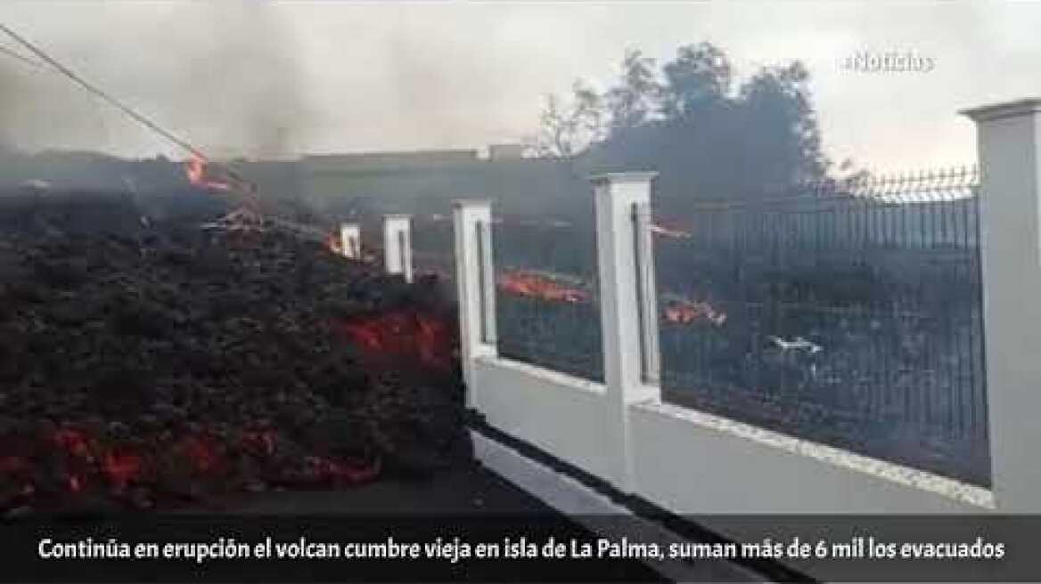 Continúa en erupción el volcán Cumbre Vieja en isla Canaria de la Palma, suman 6 mil evacuados
