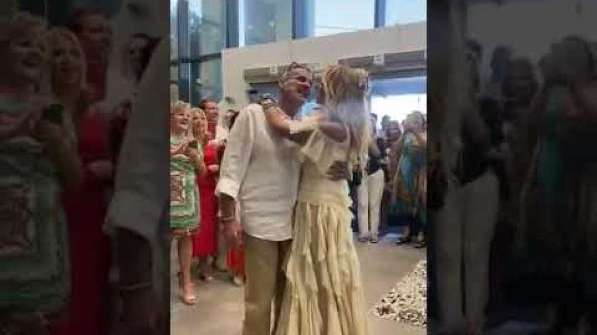 Η Μαίρη Μηλιαρέση παντρεύτηκε (1)