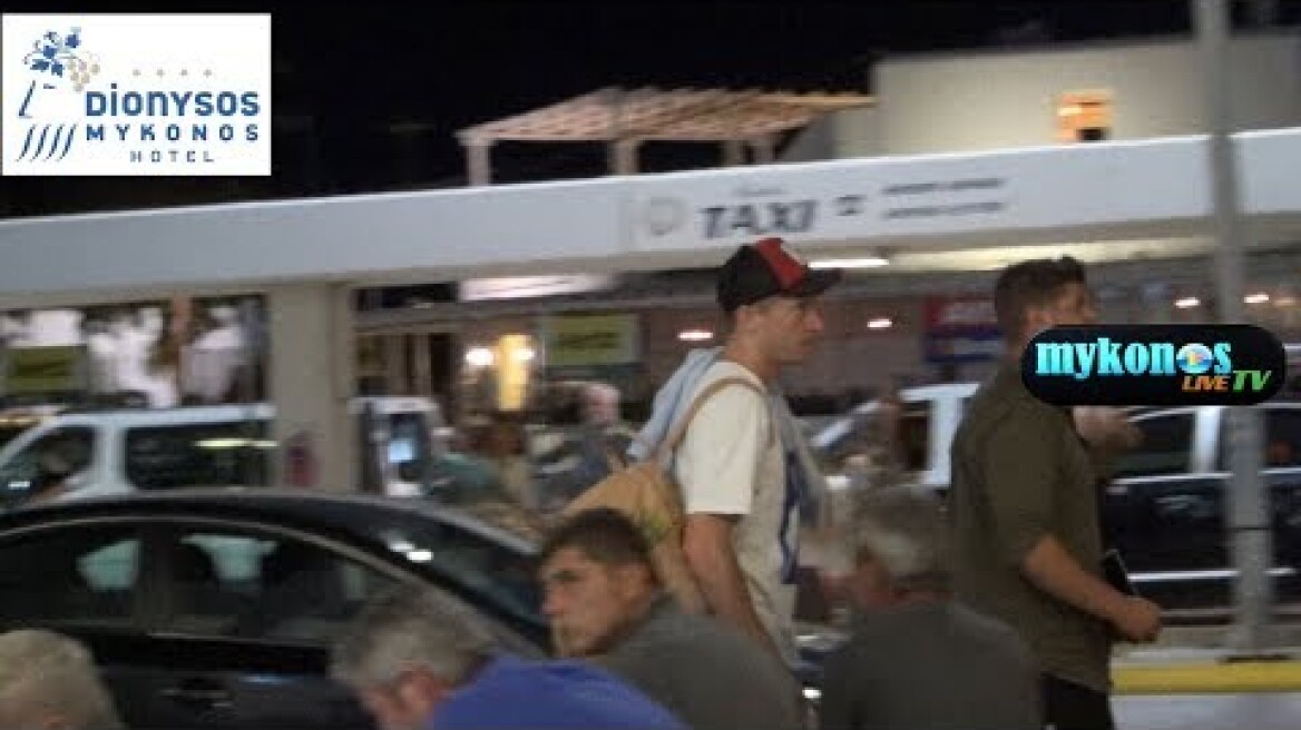 Ο ROBERT LEWANDOWSKI ΠΑΙΖΕΙ ΜΠΑΛΑ ΣΤΗΝ ΜΥΚΟΝΟ