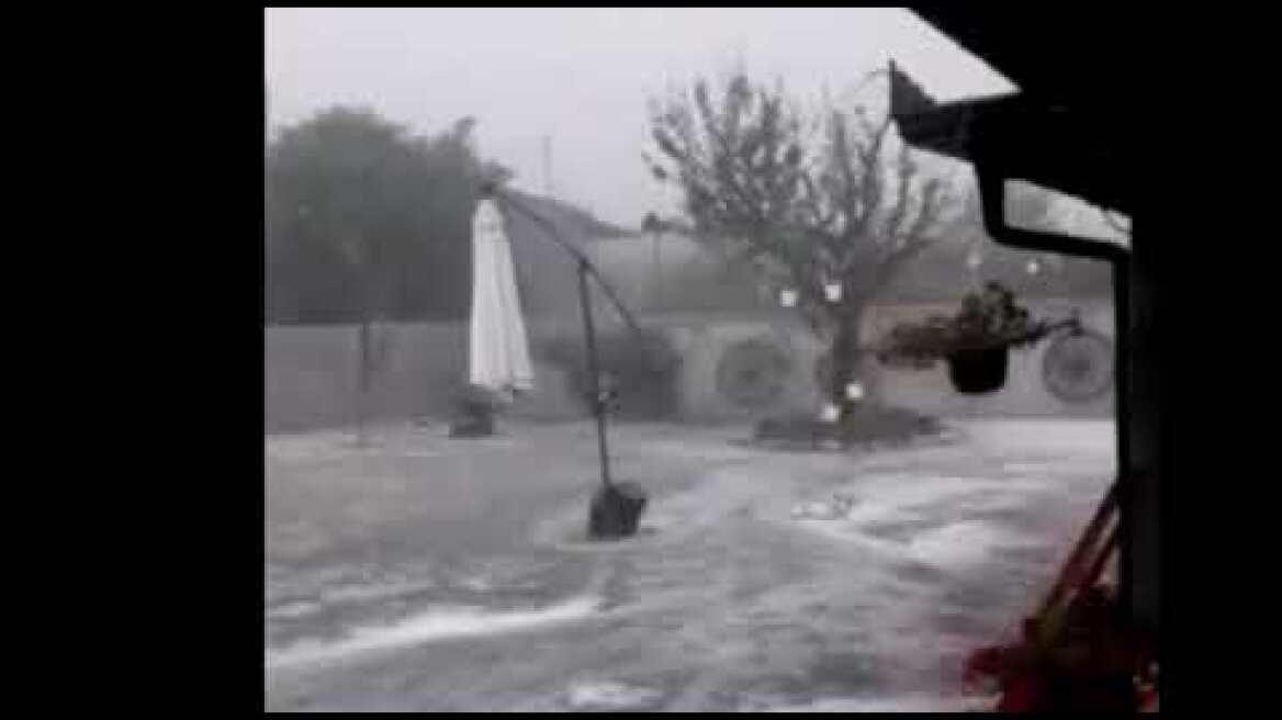 kozan.gr: Άσπρισαν, από το χαλάζι, οι αυλές στο Δροσερό Εορδαίας