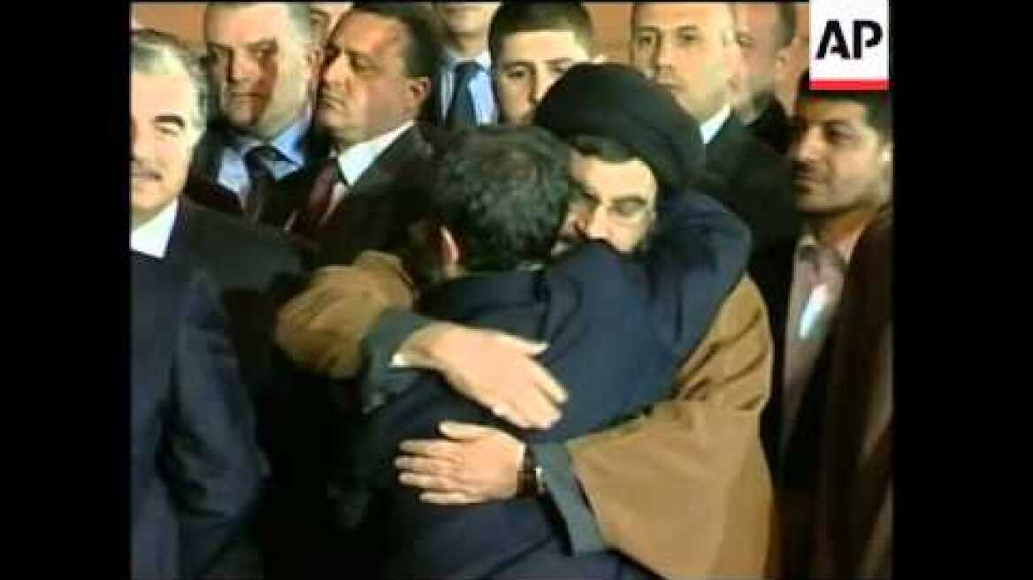 Prisoners freed by Israel arrive in to rousing welcome