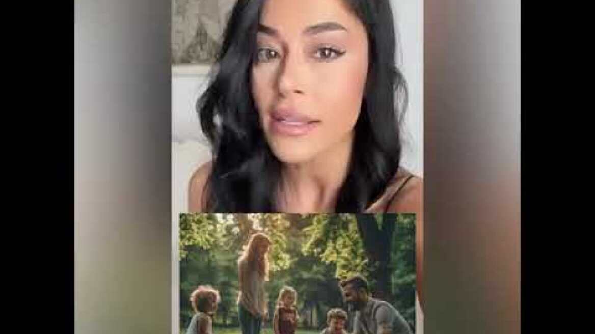 Όταν η Λατινοπούλου αμπελοφιλοσοφεί με  άνδρες γυναίκες και σκελετούς