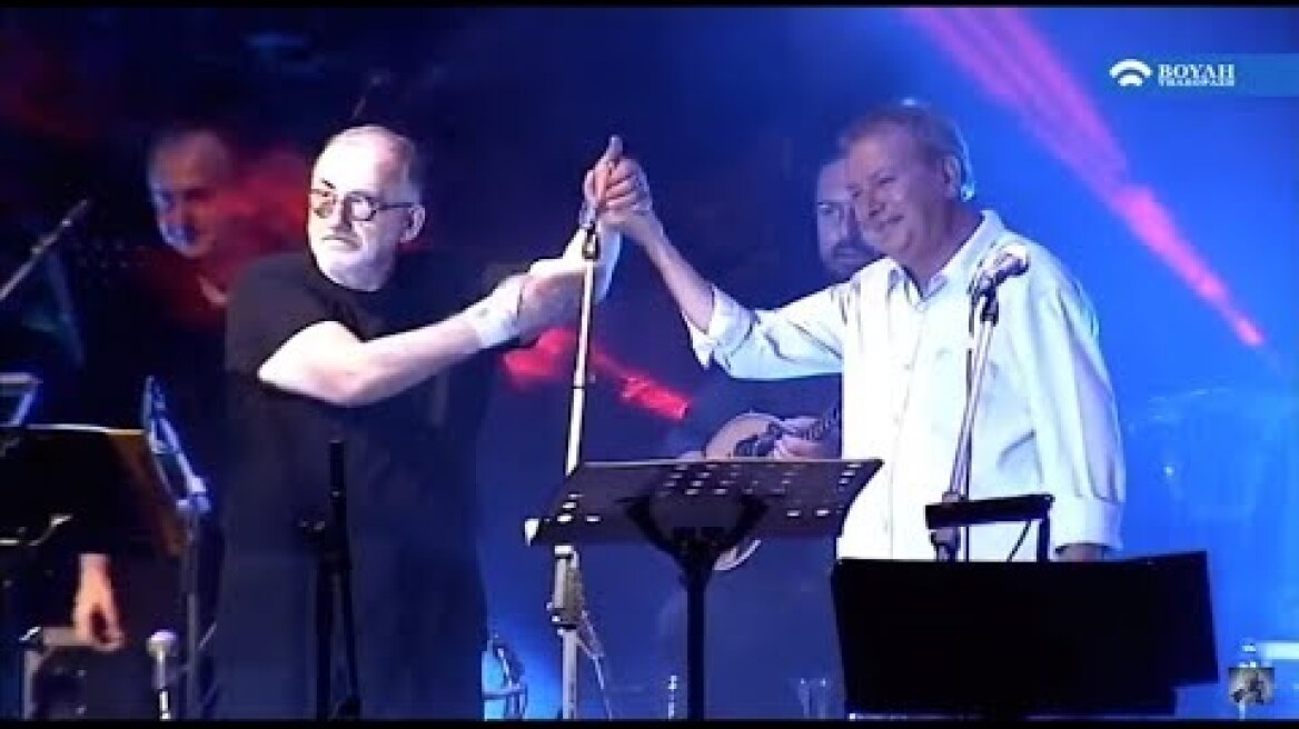 Θάνος Μικρούτσικος ~ Μητσιάς ( Ερωτικό ) Με μια πυρόγα