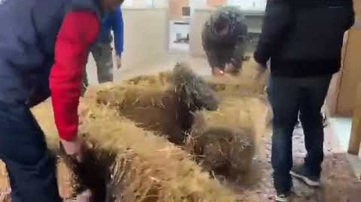 Αγρότες απέκλεισαν το Τελωνείο στη Λάρισα