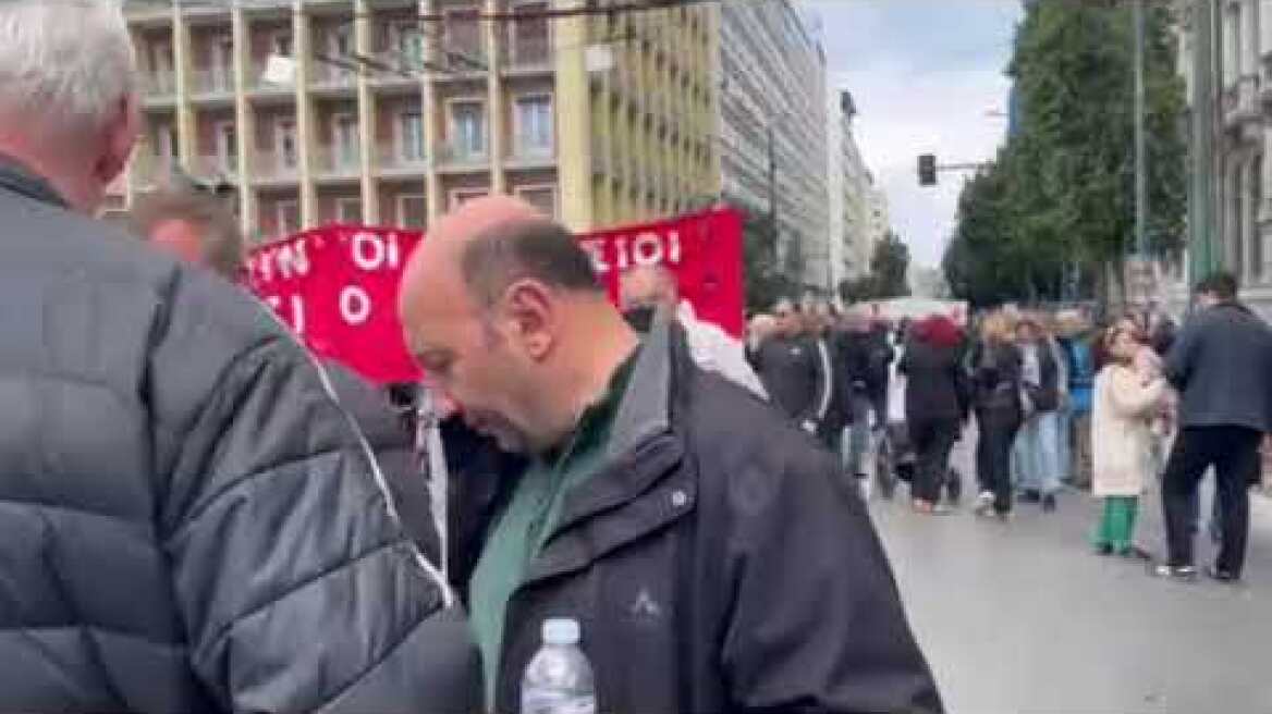Συγκέντρωση της ΓΣΕΕ και της ΑΔΕΔΥ στην Κλαυθμώνος
