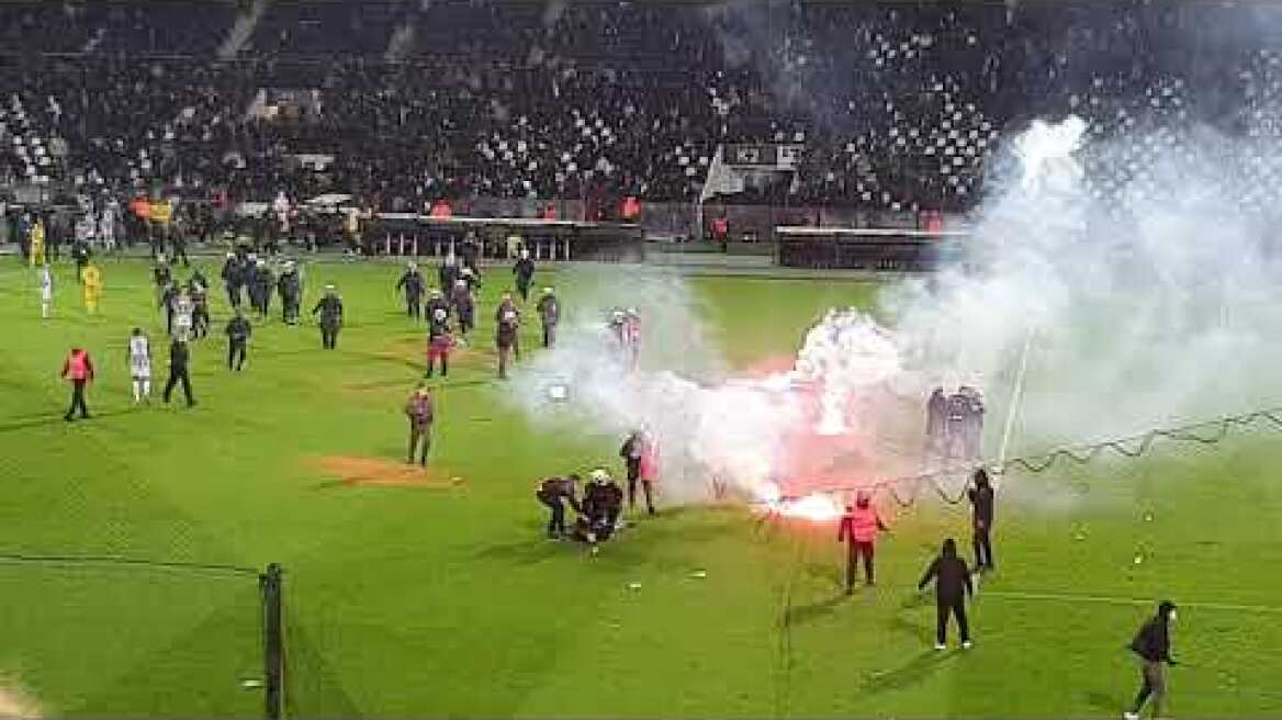 Gate 4 vs Aris | Pyro + Police Clash | 2021/11/28