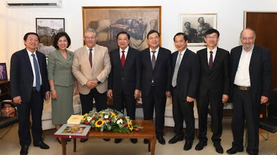 Συνάντηση του Δ. Κουτσούμπα με αντιπροσωπεία του ΚΚ Βιετνάμ