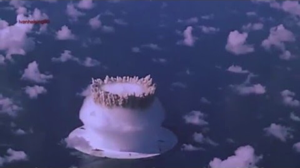 Original Colour Film of Baker Atom Bomb at Bikini Atoll * July 1,1946