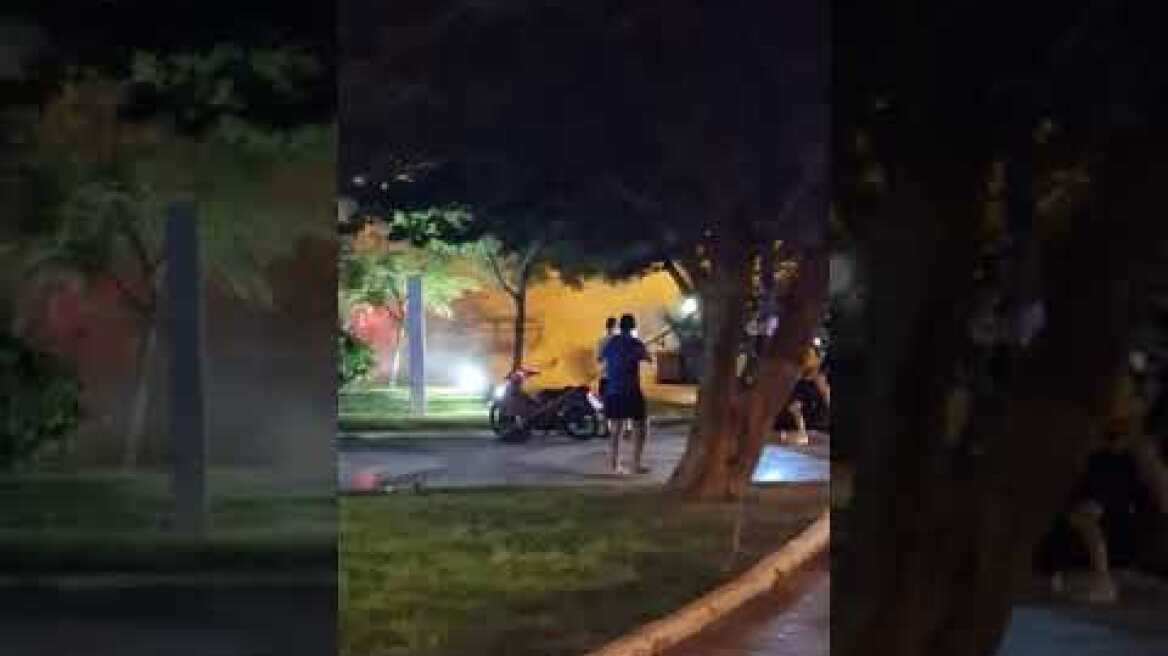 Φωτια σε όχημα στον Αγ. Ιωάννη Ρέντη