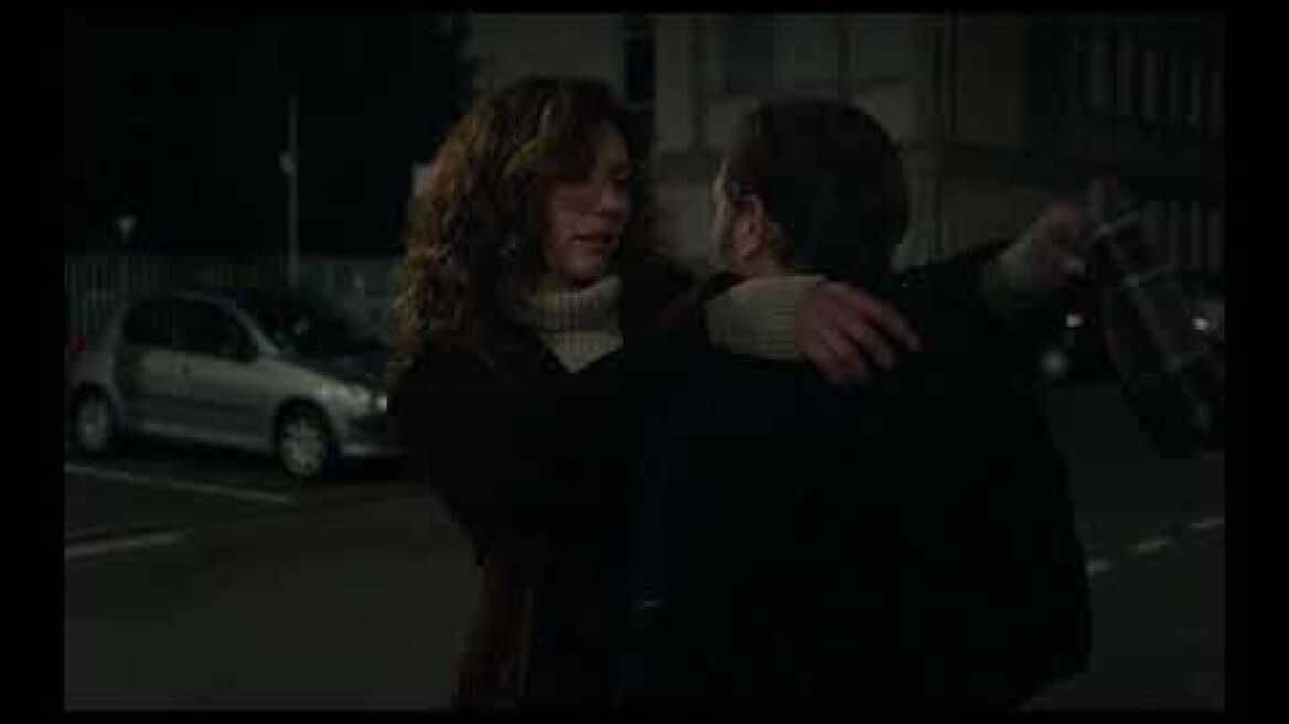 ΗΡΩΑΣ ΚΑΝΕΝΟΣ - VIENS JE T'EMMÈNE  (Greek trailer)