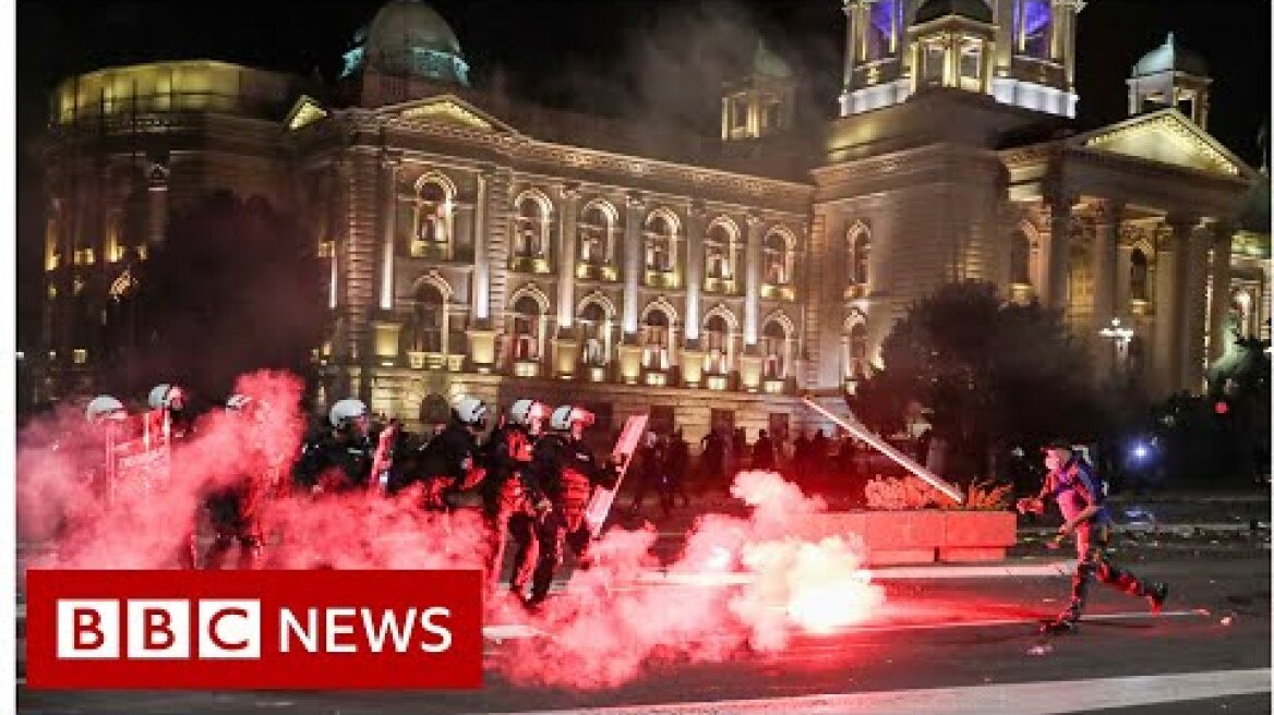 Coronavirus: Belgrade protesters storm Serb parliament over curfew - BBC News