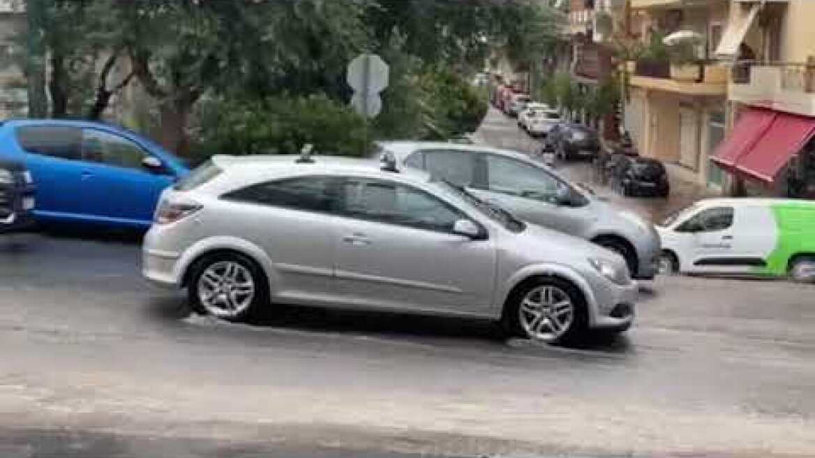 Κακοκαιρία Atena: Καταιγίδα στην Αθήνα