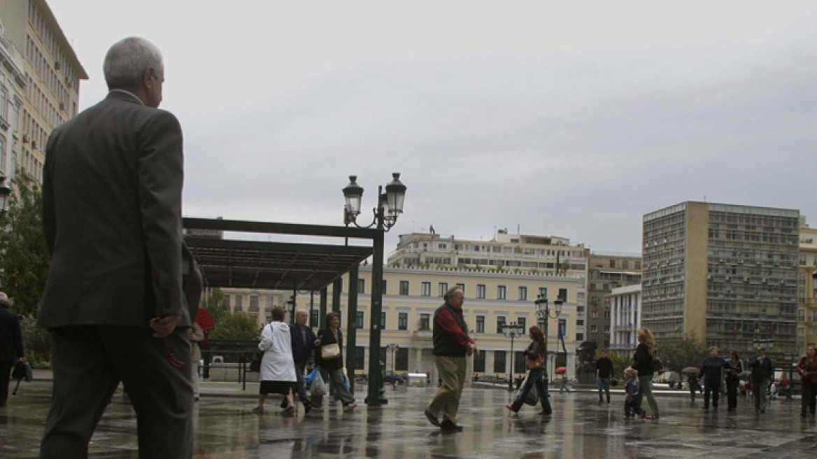 Νέα σφαγή μισθών και συντάξεων για να βγουν 24 δισ. ευρώ    