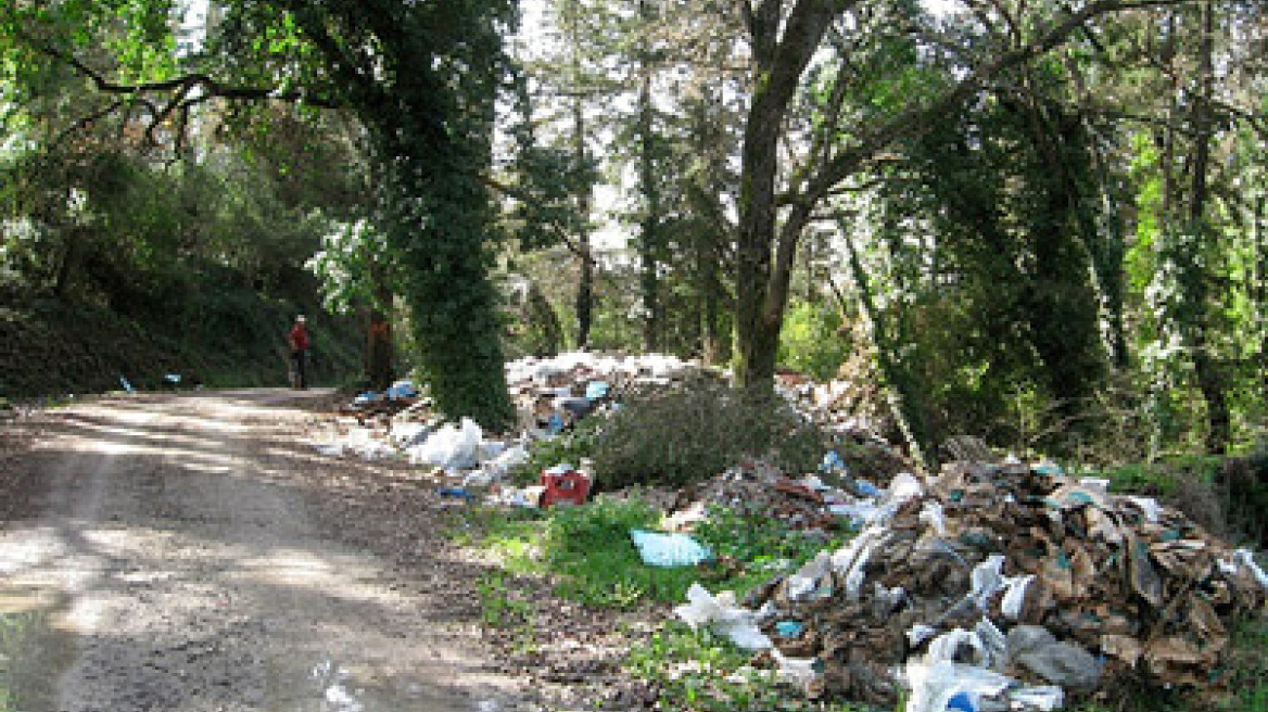 SOS από εισαγγελέα για τα σκουπίδια στην Κέρκυρα