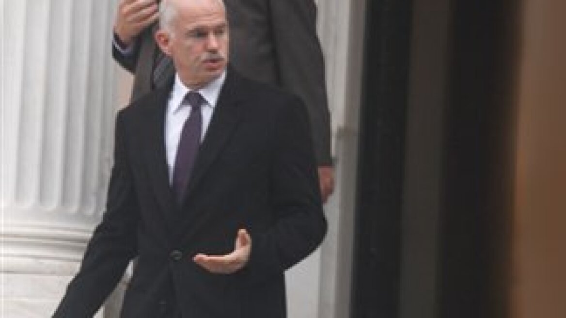 Papandreou predicts extension of the debt in February 