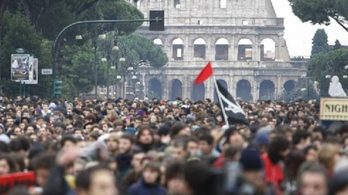 Ξανά στους δρόμους οι Ιταλοί φοιτητές 