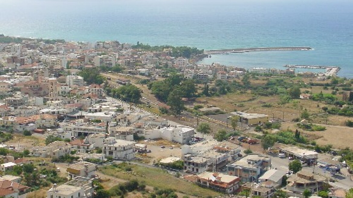 Έκοψαν καλώδια  και τους άφησαν χωρίς τηλέφωνο 