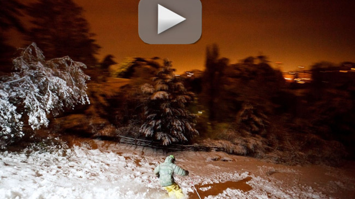 Ιδανική μέρα για snowboard… στην Μονμάρτη