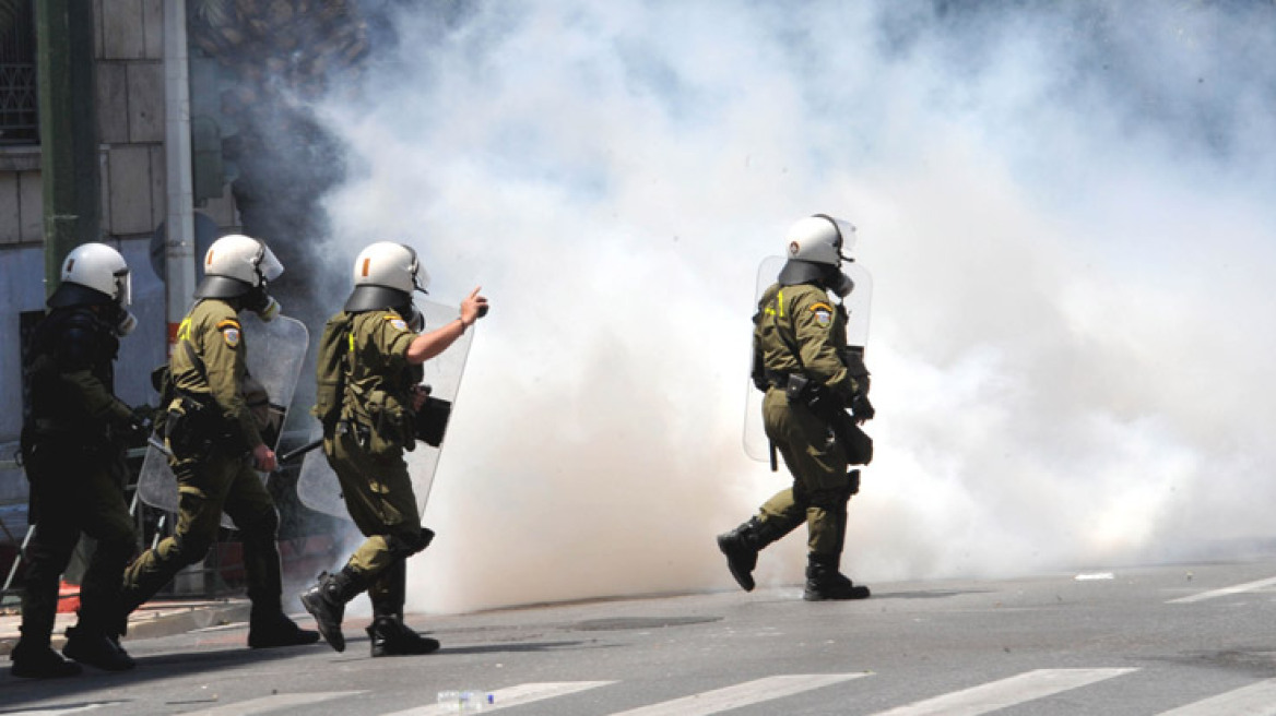 Σοβαρά επεισόδια στιγμάτισαν τις πορείες  