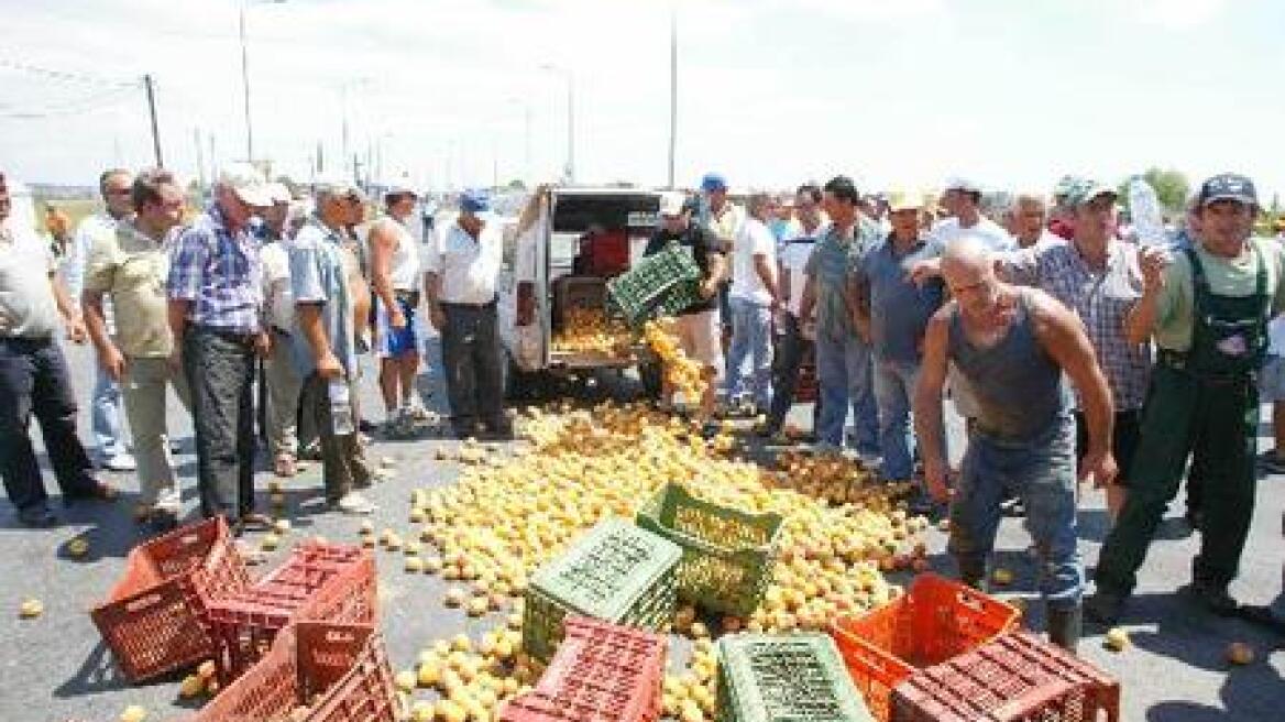 Νέες κινητοποιήσεις ξεκινούν οι ροδακινοπαραγωγοί της Ημαθίας 