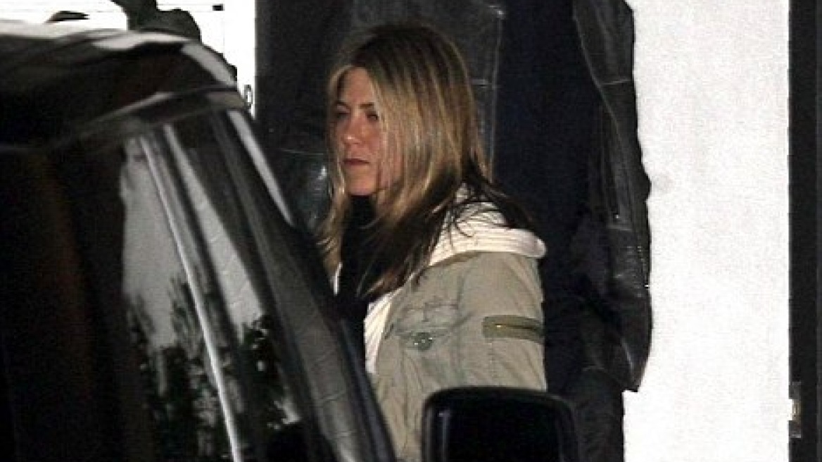 Ο κρυφός εραστής της Aniston άνοιξε το στόμα του!