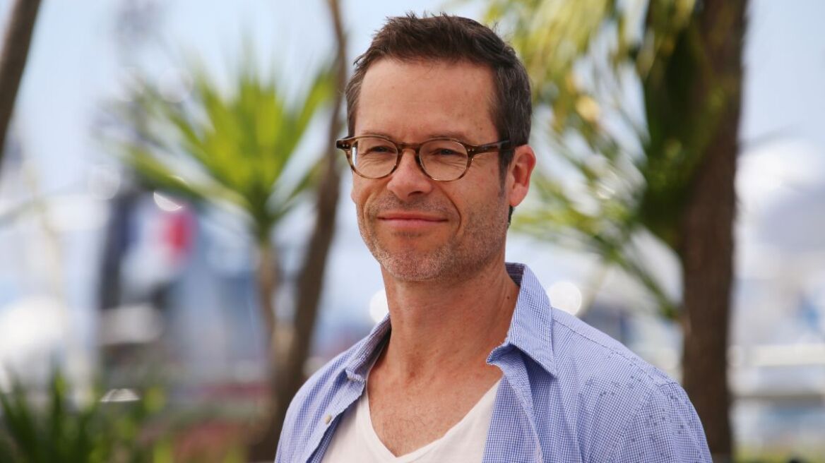 Γκάι Πιρς: Σε συζητήσεις για να υποδυθεί τον Ρούπερτ Μέρντοχ στη μεγάλη οθόνη