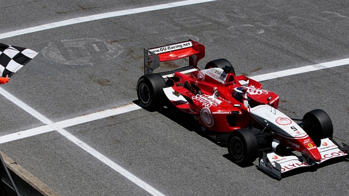 Superleague Formula: Πήρε τον τελικό ο Ολυμπιακός! (video)